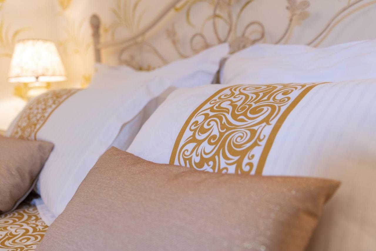 Unique Luxury Rooms Split Bagian luar foto